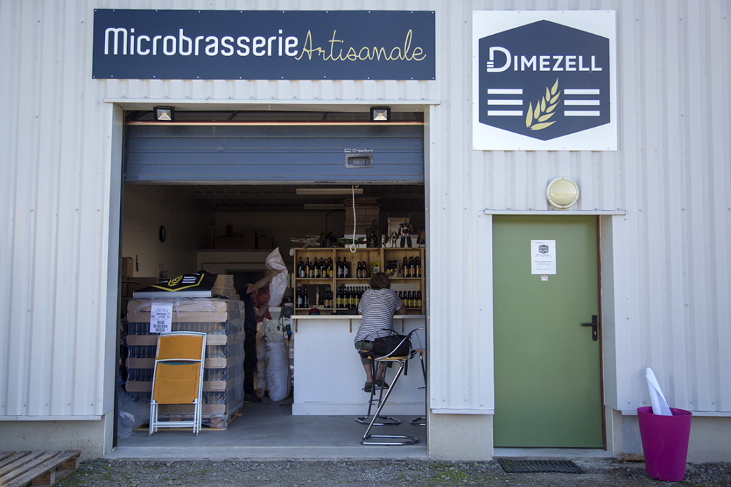 63 Rue Des Cloys Point Relais
